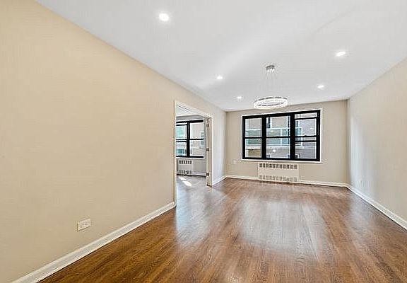 5th image of 530 W 236th St #3GG