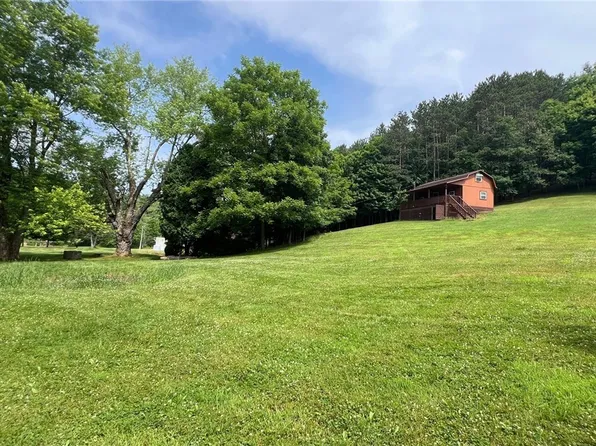 5017 Jade Rd, Dellroy, OH 44620