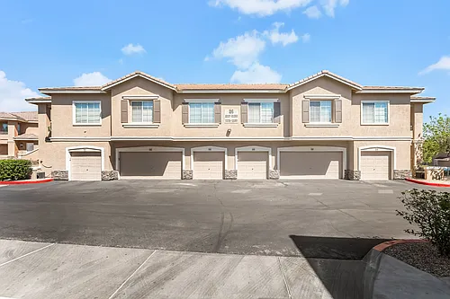 9901 Trailwood Dr Photo 1