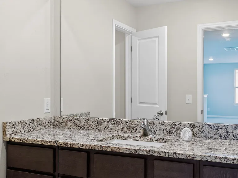 1712 Amaranth Ln — Photo 24