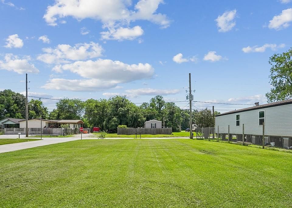 1st image of 3113 Ashley Dr