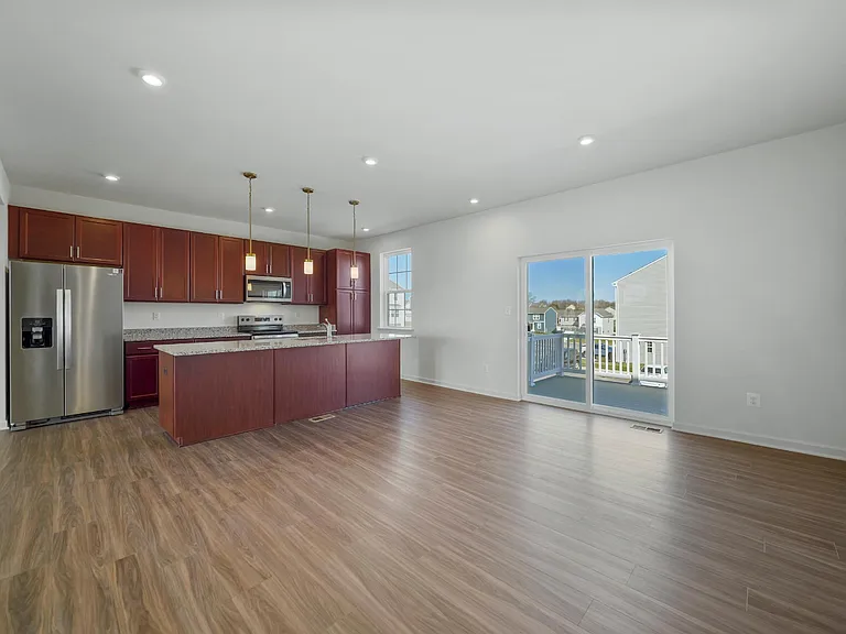 21 Stafford Pl — Photo 3