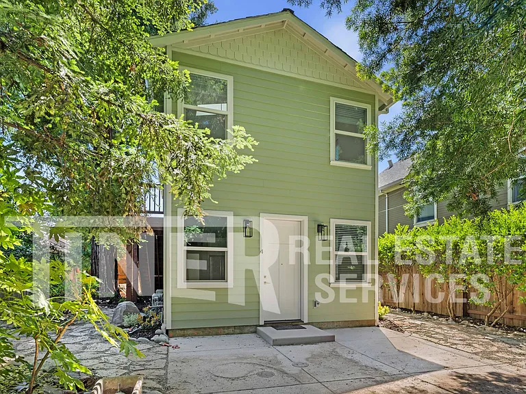 1314 Q St #4 — Photo 4