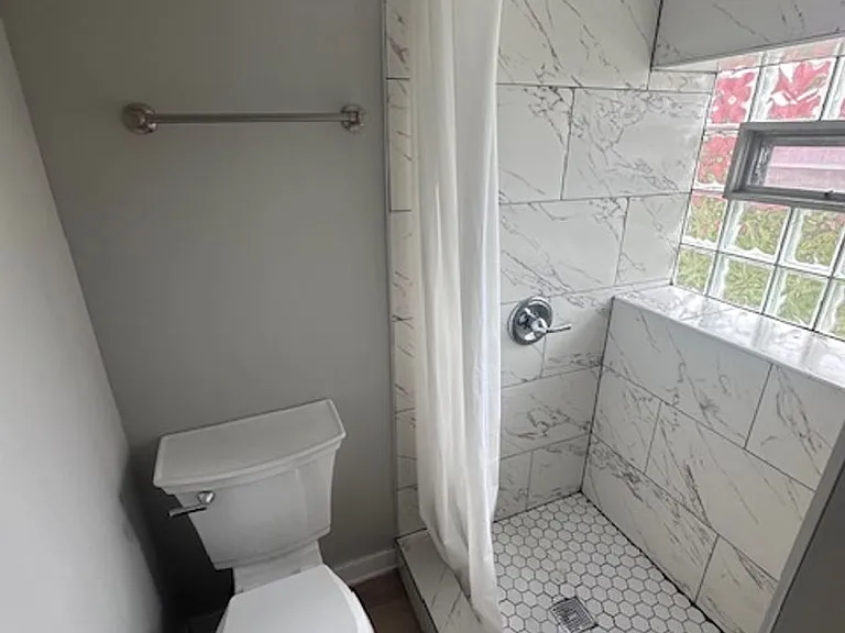 5120 W 64th St — Photo 11