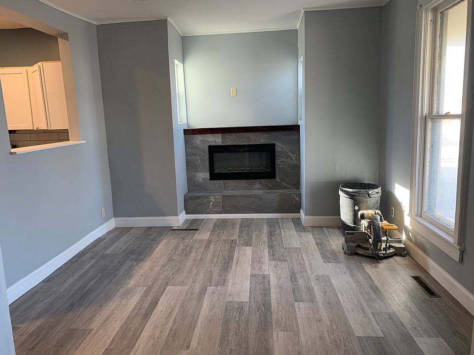 1st image of 628 Arundel St