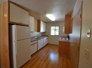 1721 Patterson Aly APT B, Eugene, OR 97401