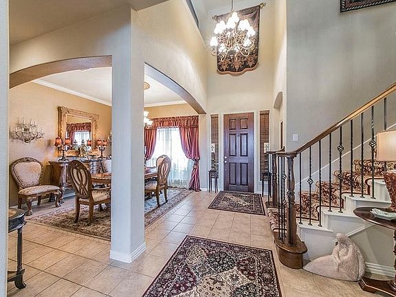 3rd image of 2105 Creekvista Dr