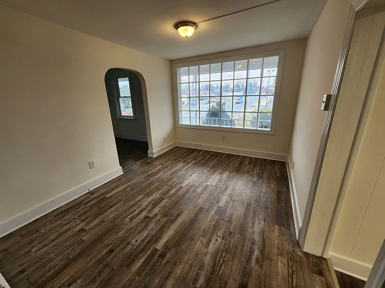 344 W Baltimore St — Photo 8