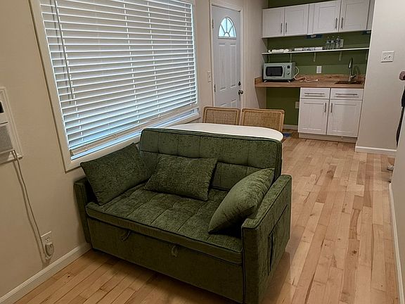 5th image of 3308 Concord Blvd #B