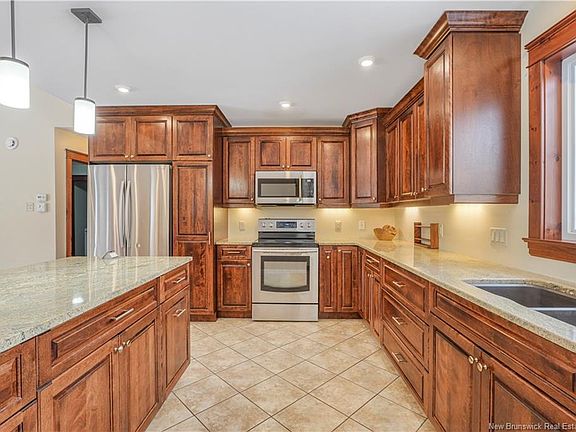 3rd image of 950 Mazerolle Settlement Rd