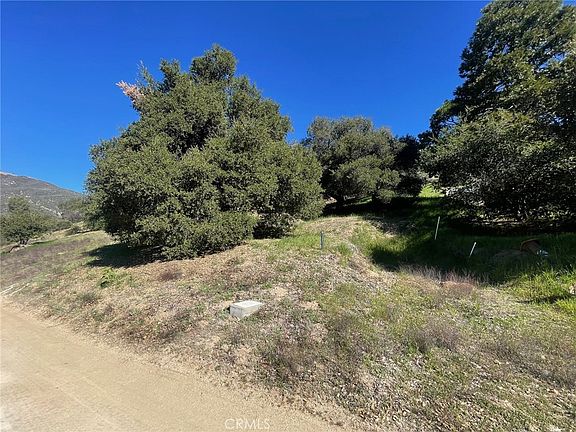 2nd image of 1 Corner El Capitan Lomita Flt