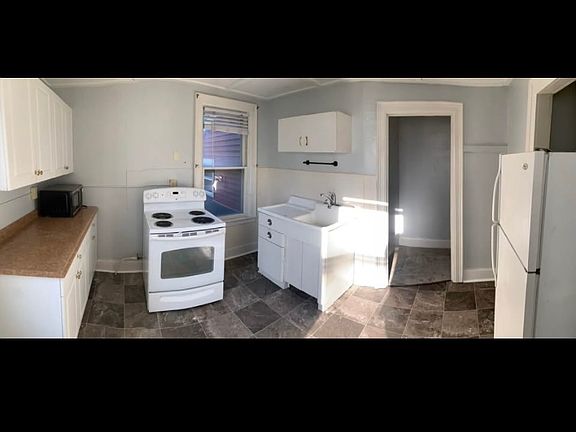 4th image of 135 Ontario St APT 3