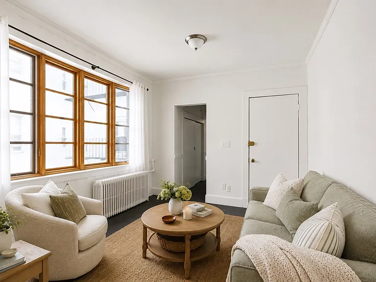 35 Lee St #11 — Photo 1