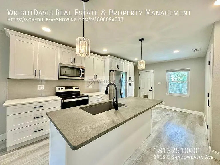 1918 E Shadowlawn Ave — Photo 6