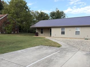 624 N College St #1, Somerset, KY 42503
