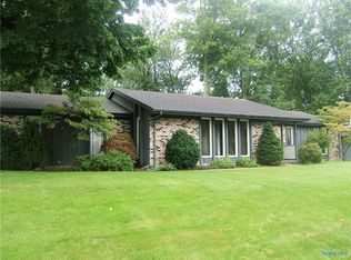 705 Village Pkwy, Waterville, OH 43566