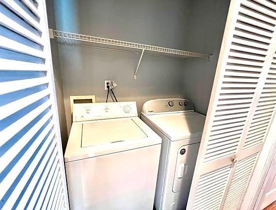 4th image of 468 John F Kennedy Blvd #2