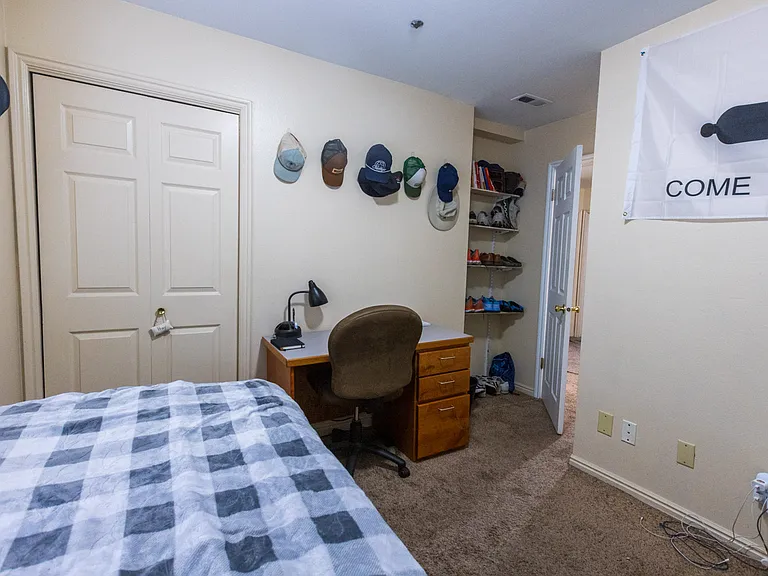 642 N 200 E #210 — Photo 5