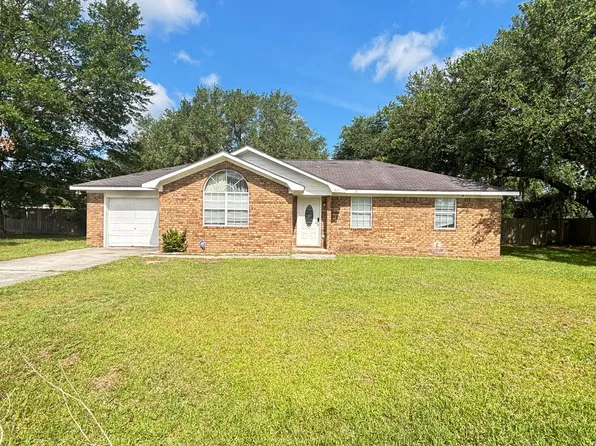 311 Cowart Rd, Hinesville, GA 31313