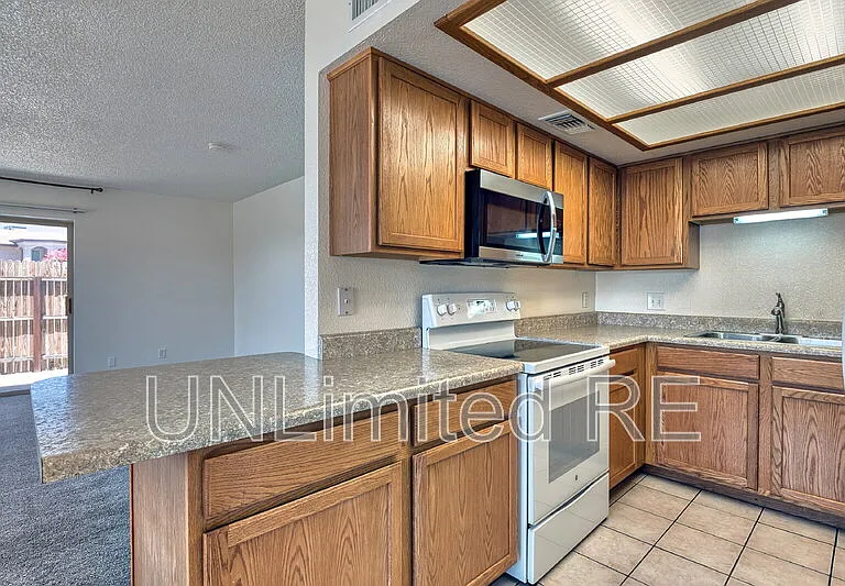 2980 Winterhaven Dr — Photo 32