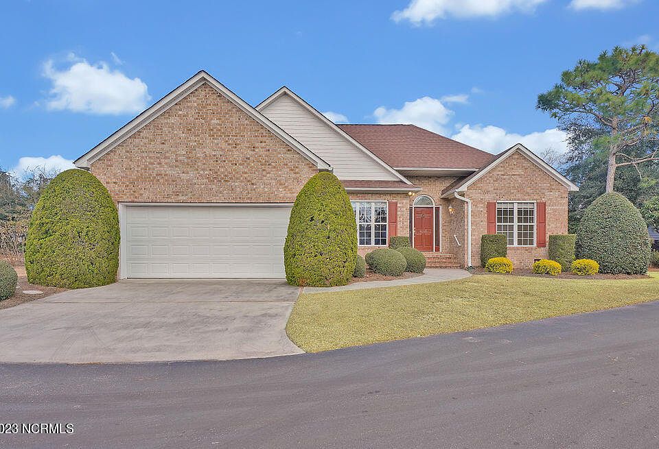 1st image of 4140 Devonshire Lane SE