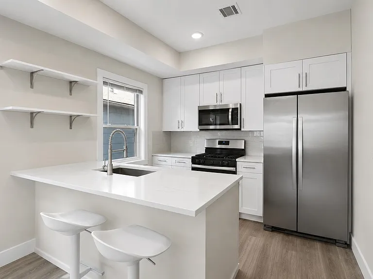 4805 Aschoff Pl — Photo 3