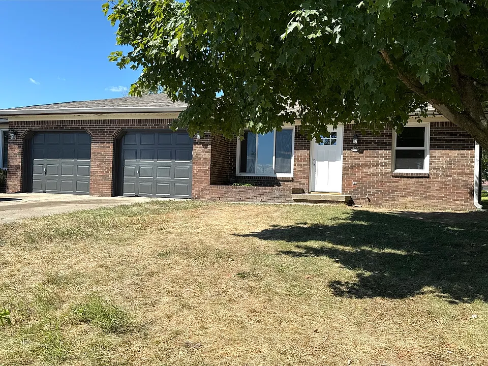 36 Ryan Dr #B