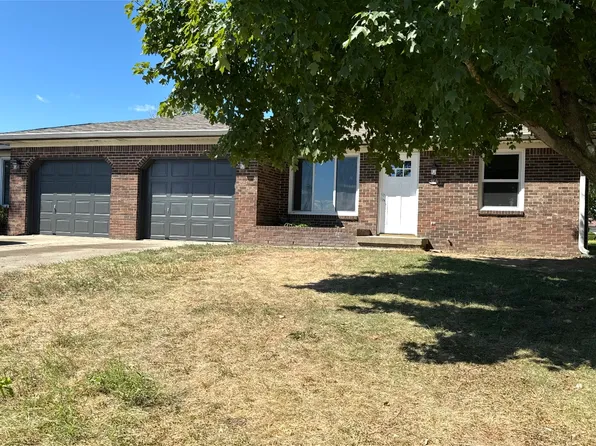 36 Ryan Dr #B, Trafalgar, IN 46181