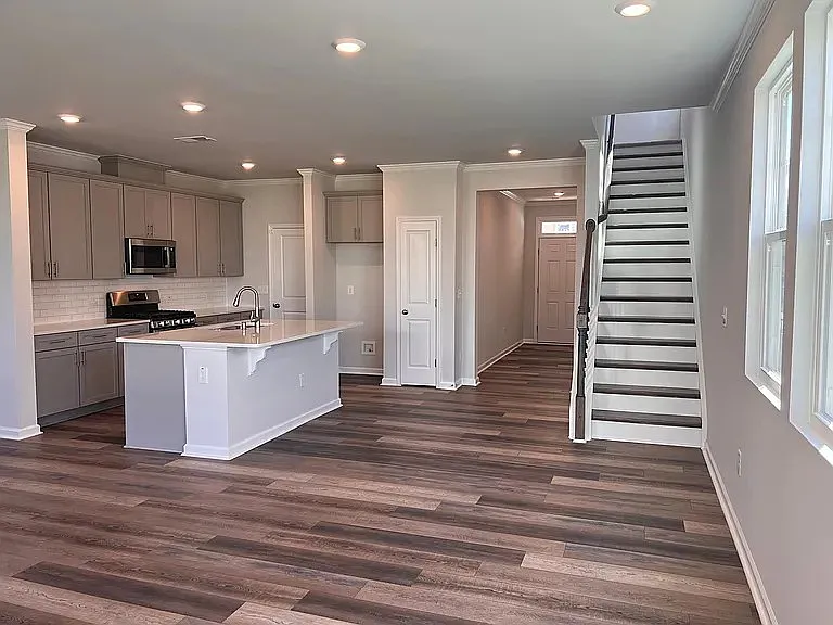 1019 Gemma Dr — Photo 4