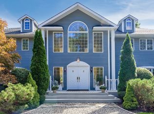 25 School Ln, Lloyd Harbor, NY 11743