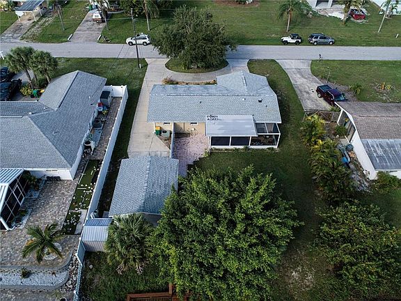 3rd image of 1815 Faust Dr