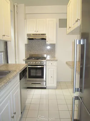 Rented by City Connections Realty | media 21