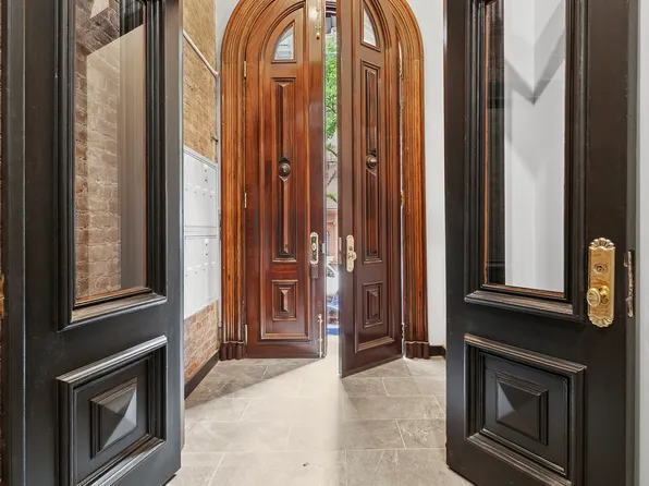 317 West 51st Street image 13 of 13