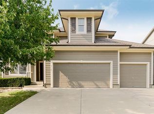 316 Alder Dr, Raymore, MO 64083