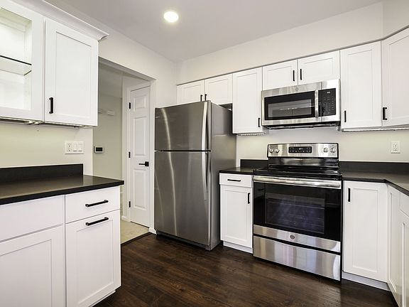 2503 Canterbury Way Mount Kisco, NY 10549 (017of 43 ).jpg