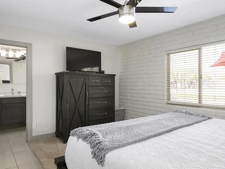 6316 E Delcoa Ave — Photo 39