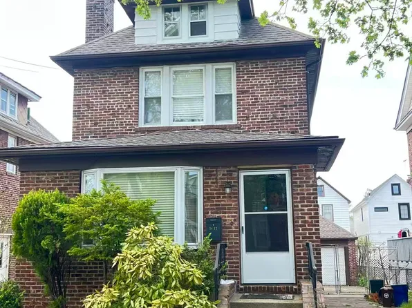 36-32 202nd St, Flushing, NY 11361