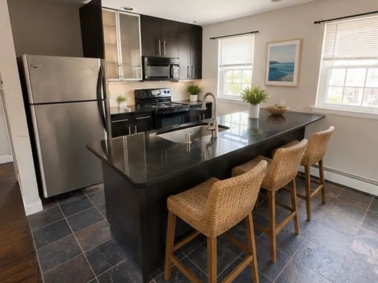 210 Trinity Ave — Photo 15