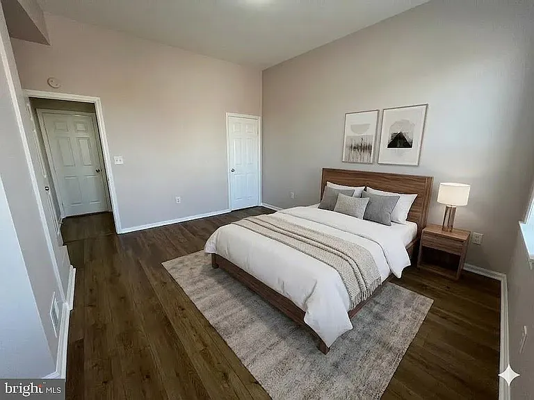 2317 E Fayette St — Photo 19