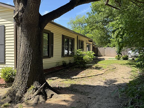 4th image of 803 Ripley St