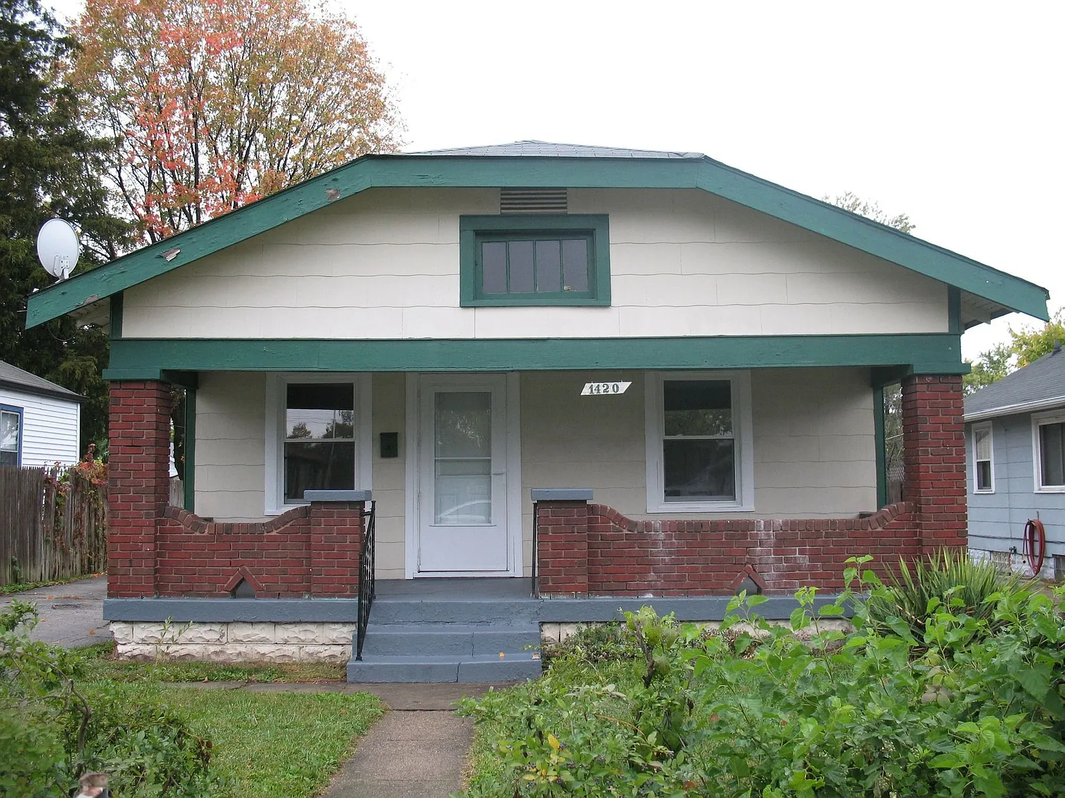 1420 Groff Ave photo 1