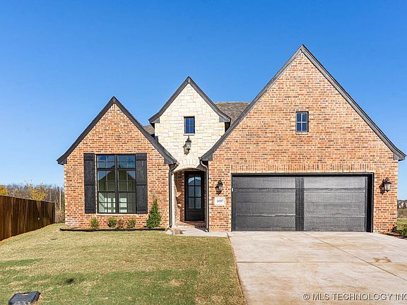 2nd image of 14507 E 80th Ct N