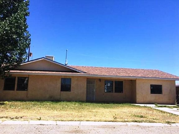 2nd image of 816 La Luz Dr