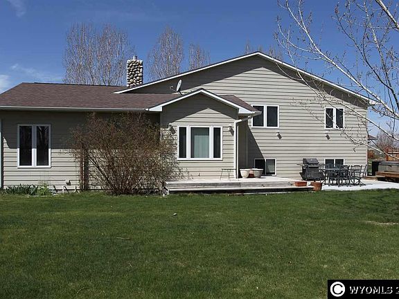 2nd image of 1091 S Ponderosa Ln