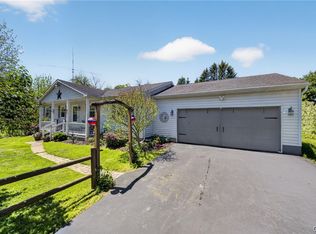 20 Rose Ln, Fulton, NY 13069