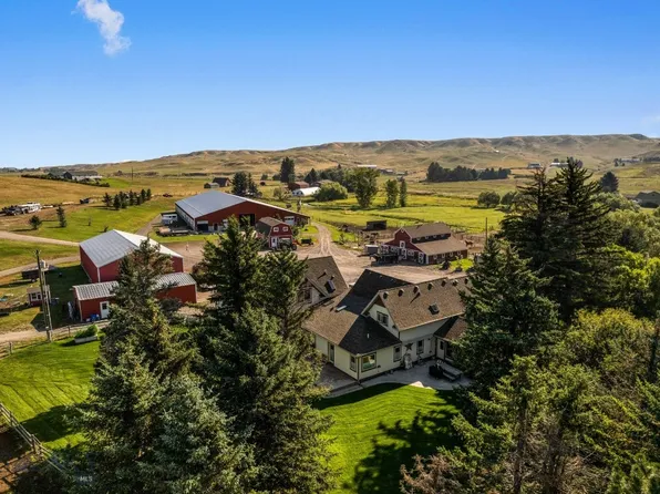 8555 Camp Creek Rd, Manhattan, MT 59741