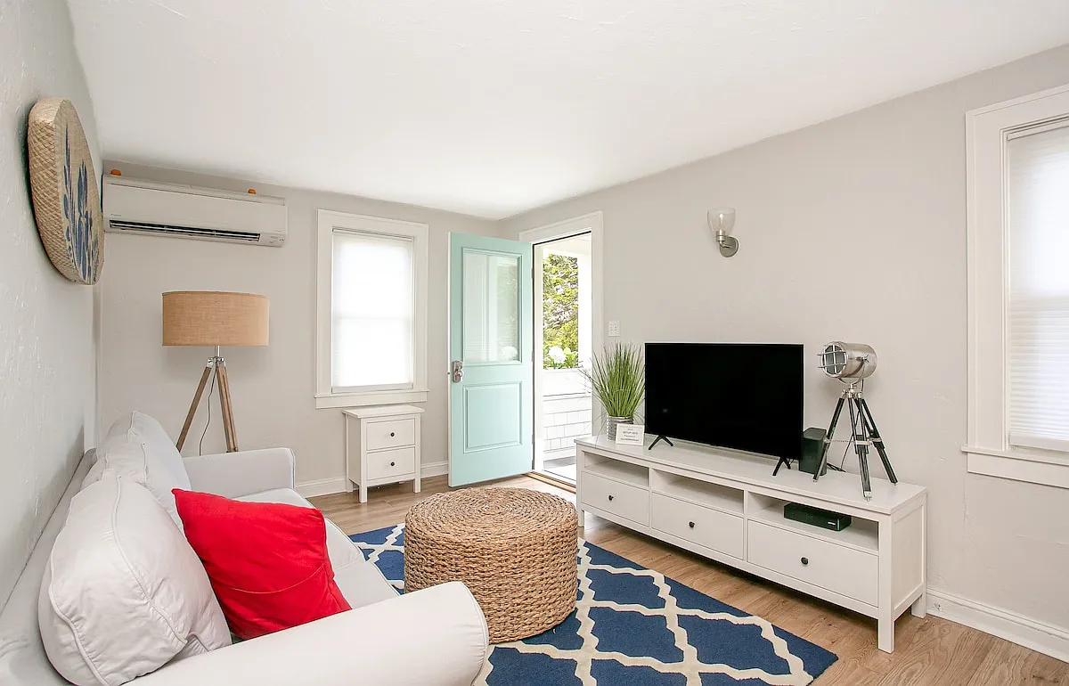 1 bed, 528 sqft, $1,950 — Photo 2