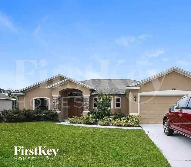 3 bed, 2.0 bath, 1776 sqft, $1,970 — Photo 1