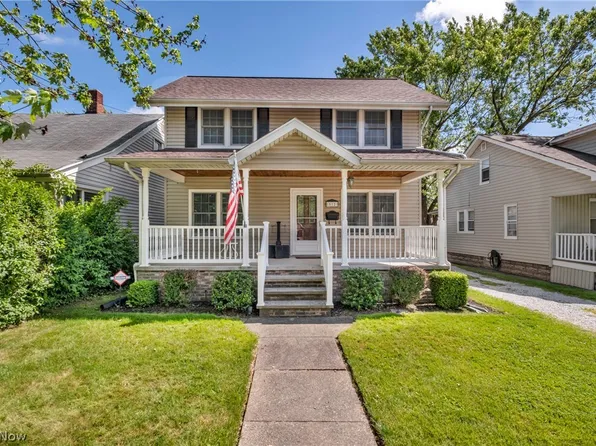 512 7th St, Fairport Harbor, OH 44077