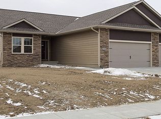 2008 NW Gabus Dr, Grimes, IA 50111